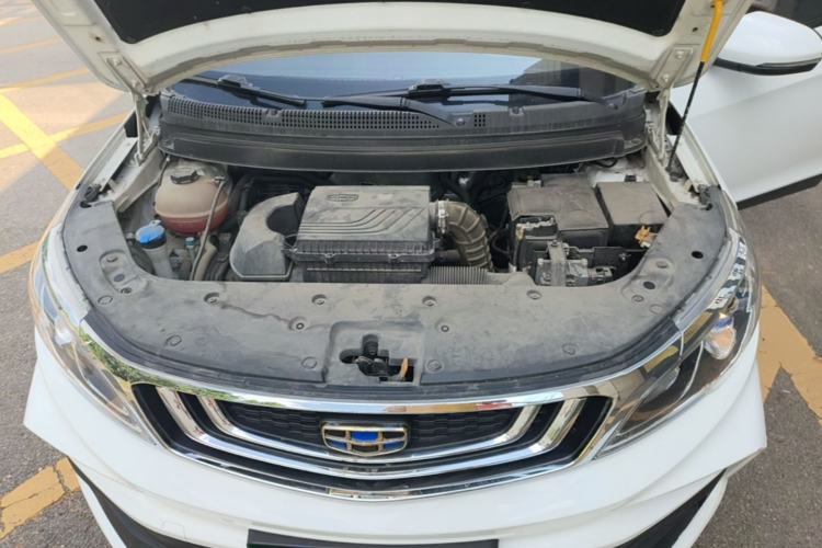 Used Geely Auto Vision X3 2019 Upgraded Model 1.5L CVT Elite Version Engine Bay