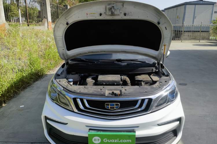 Used Geely Auto Vision X3 2019 Upgraded Model 1.5L CVT Prestige Version Engine Bay