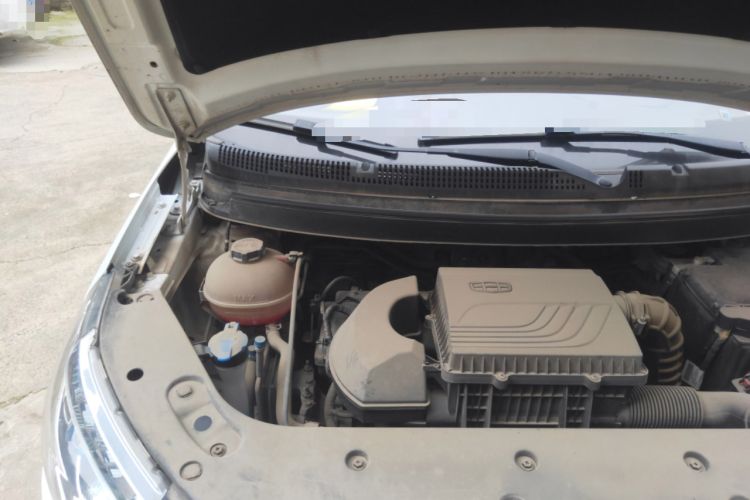 Used Geely Auto Vision X3 2019 Upgraded Model 1.5L CVT Prestige Version Engine Bay Right