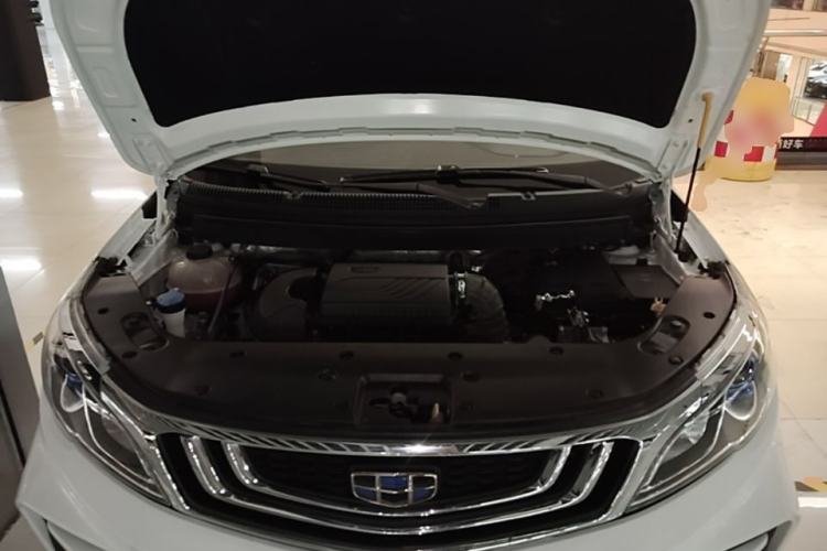Used Geely Auto Vision X3 2019 Upgraded Model 1.5L CVT Elite Version Engine Bay