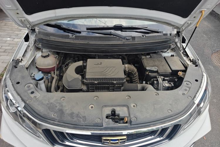 Used Geely Auto Vision X3 2019 Upgraded Model 1.5L CVT Elite Version Engine Bay