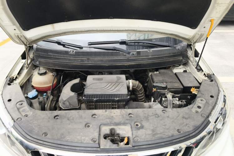 Used Geely Auto Vision X3 2019 Upgraded Model 1.5L CVT Prestige Version Engine Bay