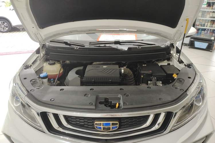 Used Geely Auto Vision X3 2019 Upgraded Model 1.5L CVT Elite Version Engine Bay