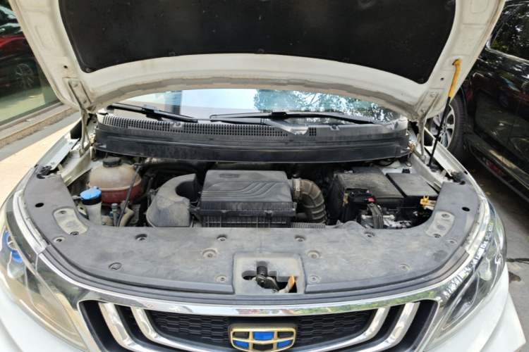 Used Geely Auto Vision X3 2019 Upgraded Model 1.5L CVT Elite Version Engine Bay