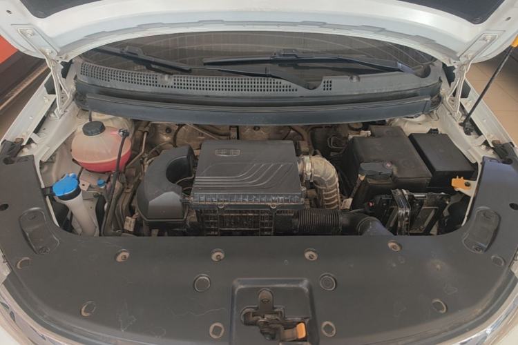 Used Geely Auto Vision X3 2019 Upgraded Model 1.5L Manual Luxury Version Engine Bay