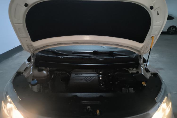 Used Geely Auto Vision X3 2019 Upgraded Model 1.5L CVT Elite Version Engine Bay