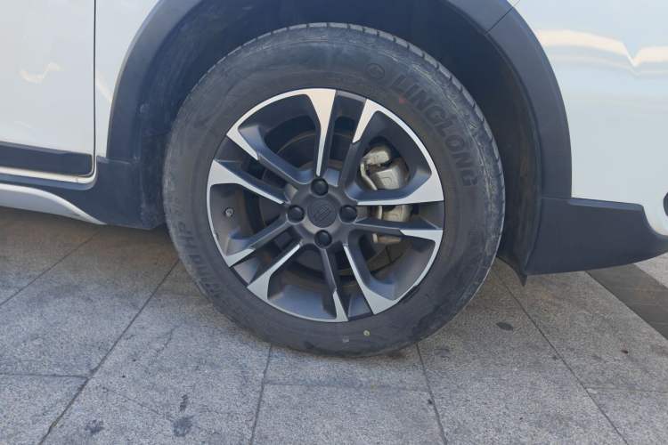 Used Geely Auto Vision X3 2019 Upgraded Model 1.5L CVT Prestige Version Exterior 1