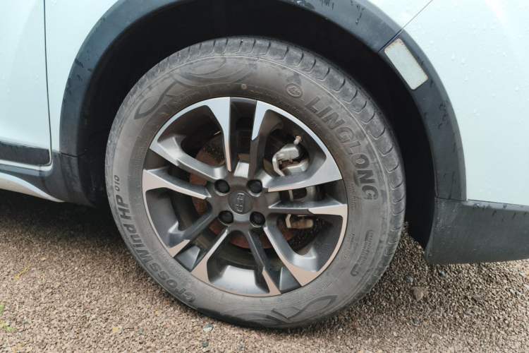 Used Geely Auto Vision X3 2019 Upgraded Model 1.5L CVT Prestige Version Exterior 1
