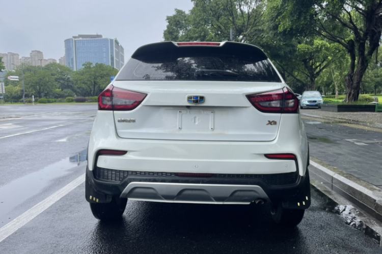 Used Geely Auto Vision X3 2019 Upgraded Model 1.5L CVT Prestige Version Exterior 2
