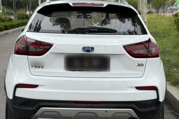 Used Geely Auto Vision X3 2019 Upgraded Model 1.5L CVT Prestige Version Exterior 2