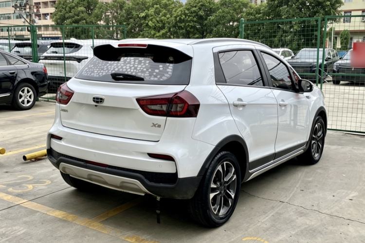 Used Geely Auto Vision X3 2019 Upgraded Model 1.5L CVT Elite Version Exterior 2