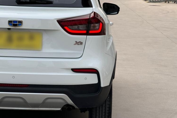 Used Geely Auto Vision X3 2019 Upgraded Model 1.5L CVT Elite Version Exterior 2