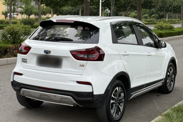 Used Geely Auto Vision X3 2019 Upgraded Model 1.5L CVT Prestige Version Exterior 3