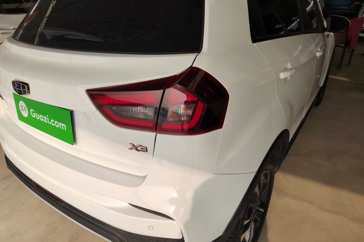 Used Geely Auto Vision X3 2019 Upgraded Model 1.5L CVT Elite Version Exterior 3