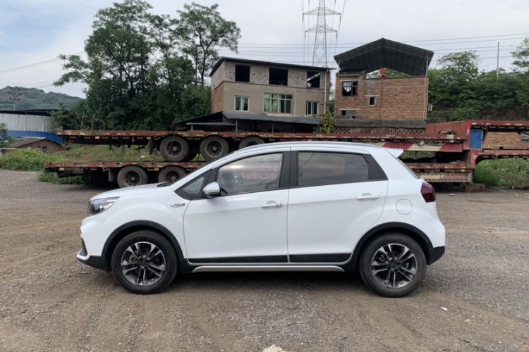 Used Geely Auto Vision X3 2019 Upgraded Model 1.5L CVT Elite Version Exterior 3