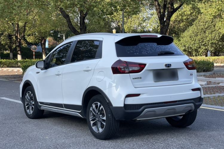 Used Geely Auto Vision X3 2019 Upgraded Model 1.5L CVT Prestige Version Exterior 4