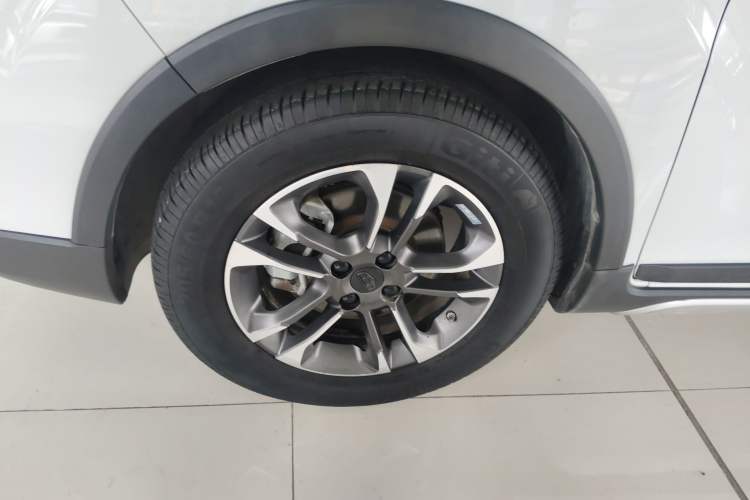 Used Geely Auto Vision X3 2019 Upgraded Model 1.5L CVT Prestige Version Exterior 4