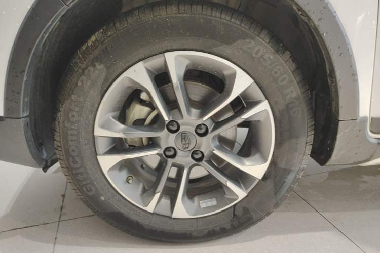 Used Geely Auto Vision X3 2019 Upgraded Model 1.5L CVT Elite Version Exterior 4