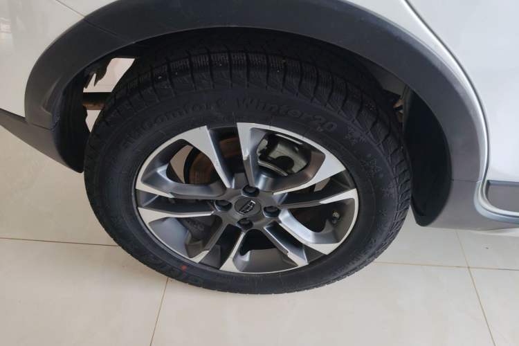 Used Geely Auto Vision X3 2019 Upgraded Model 1.5L CVT Prestige Version Exterior 5