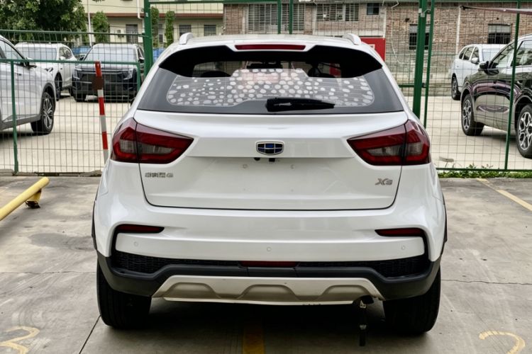 Used Geely Auto Vision X3 2019 Upgraded Model 1.5L CVT Elite Version Exterior 5