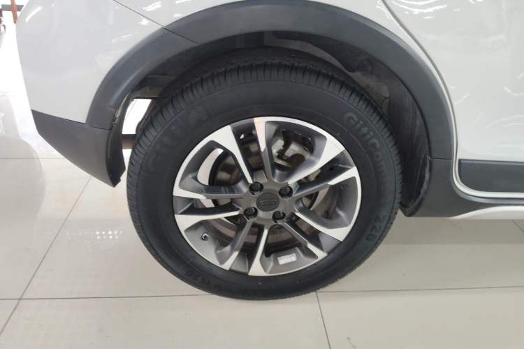Used Geely Auto Vision X3 2019 Upgraded Model 1.5L CVT Prestige Version Exterior 5