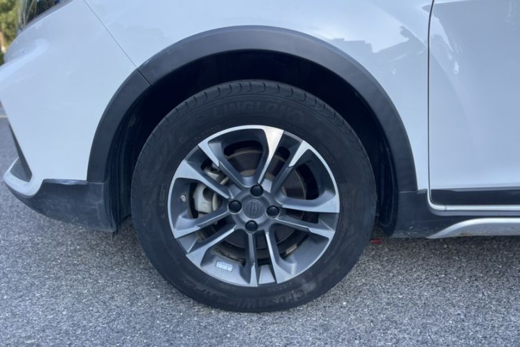 Used Geely Auto Vision X3 2019 Upgraded Model 1.5L CVT Prestige Version Exterior 6
