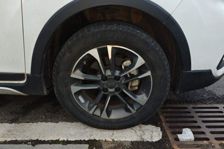 Used Geely Auto Vision X3 2019 Upgraded Model 1.5L CVT Elite Version Exterior 7