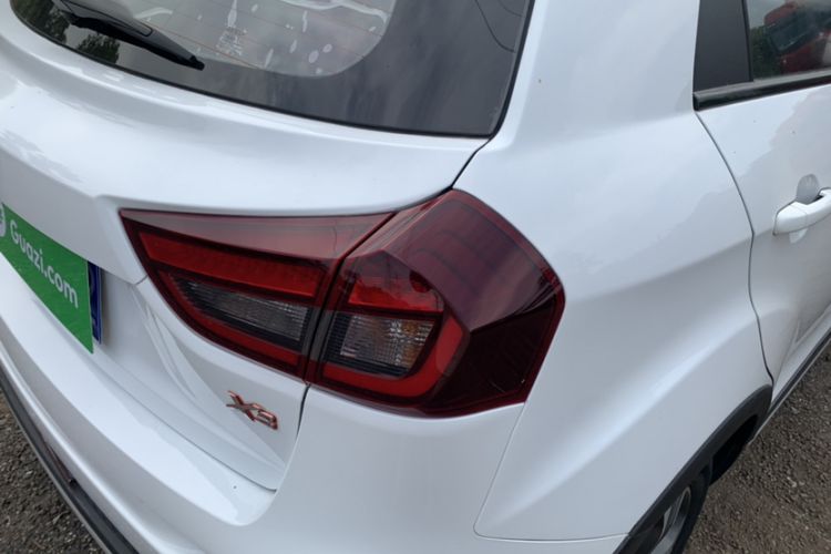 Used Geely Auto Vision X3 2019 Upgraded Model 1.5L CVT Elite Version Exterior 9