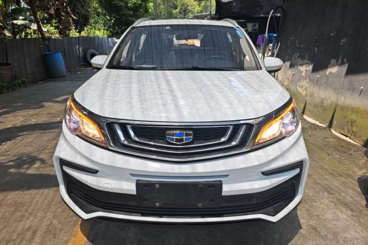 Used Geely Auto Vision X3 2019 Upgraded Model 1.5L CVT Prestige Version Front