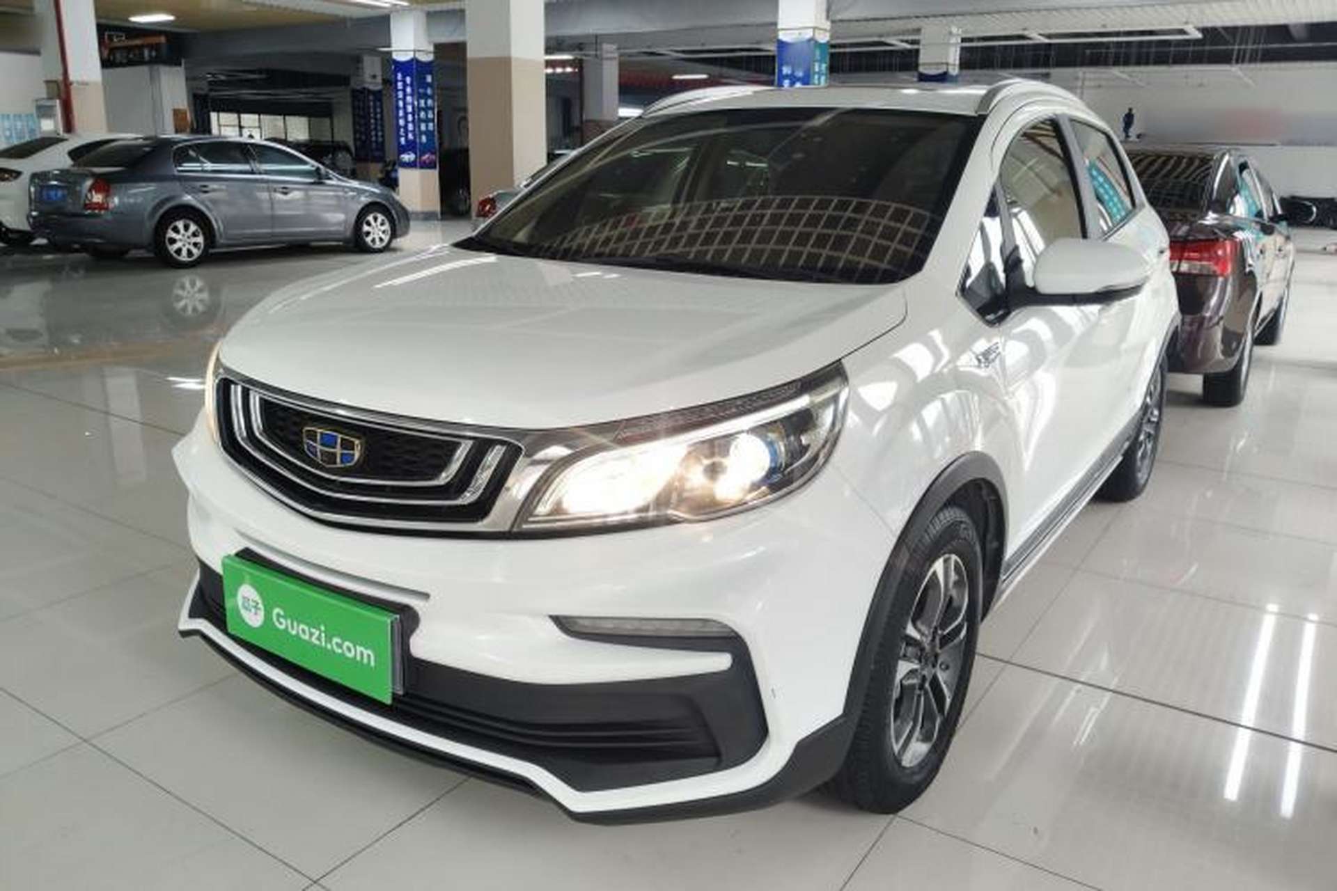 Used Geely Auto Vision X3 2019 Upgraded Model 1.5L CVT Prestige Version Front Left 45 Deg