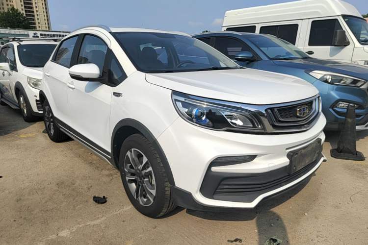 Used Geely Auto Vision X3 2019 Upgraded Model 1.5L CVT Prestige Version Front Right 45 Deg