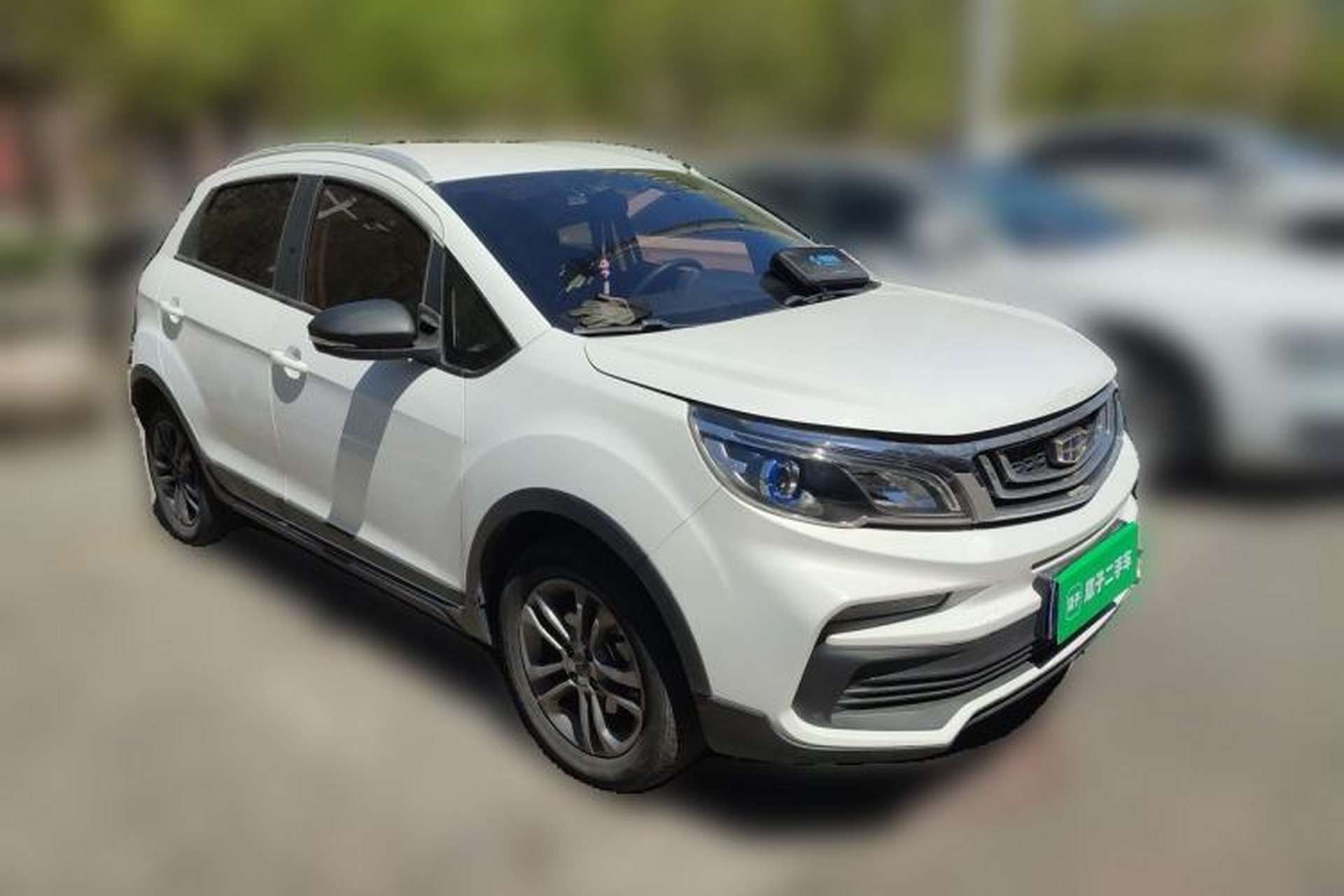 Used Geely Auto Vision X3 2019 Upgraded Model 1.5L CVT Elite Version Front Right 45 Deg