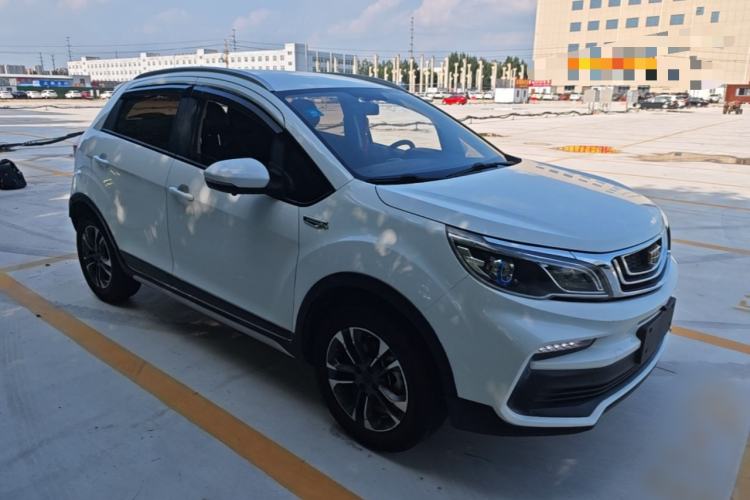 Used Geely Auto Vision X3 2019 Upgraded Model 1.5L Manual Elite Version Front Right 45 Deg