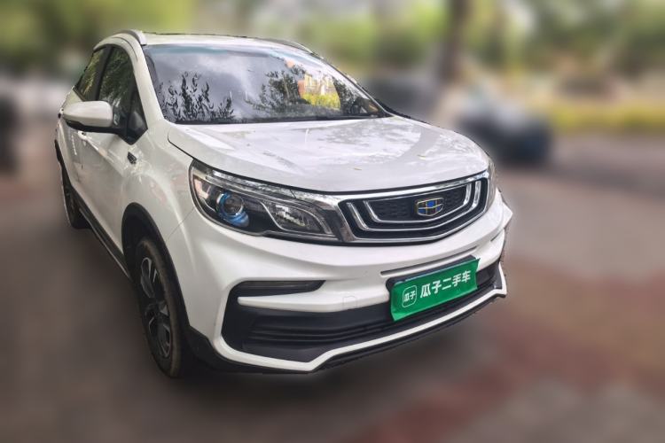 Used Geely Auto Vision X3 2019 Upgraded Model 1.5L Manual Luxury Version Front Right 45 Deg