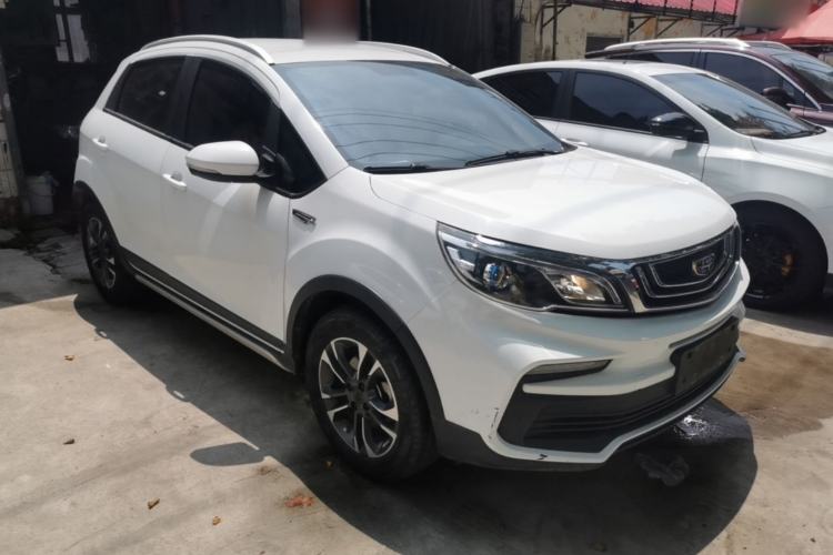 Used Geely Auto Vision X3 2019 Upgraded Model 1.5L Manual Elite Version Front Right 45 Deg