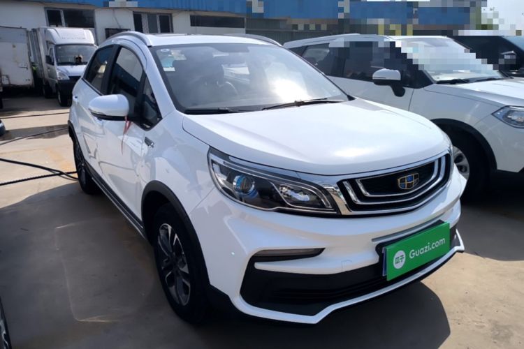 Used Geely Auto Vision X3 2019 Upgraded Model 1.5L Manual Luxury Version Front Right 45 Deg