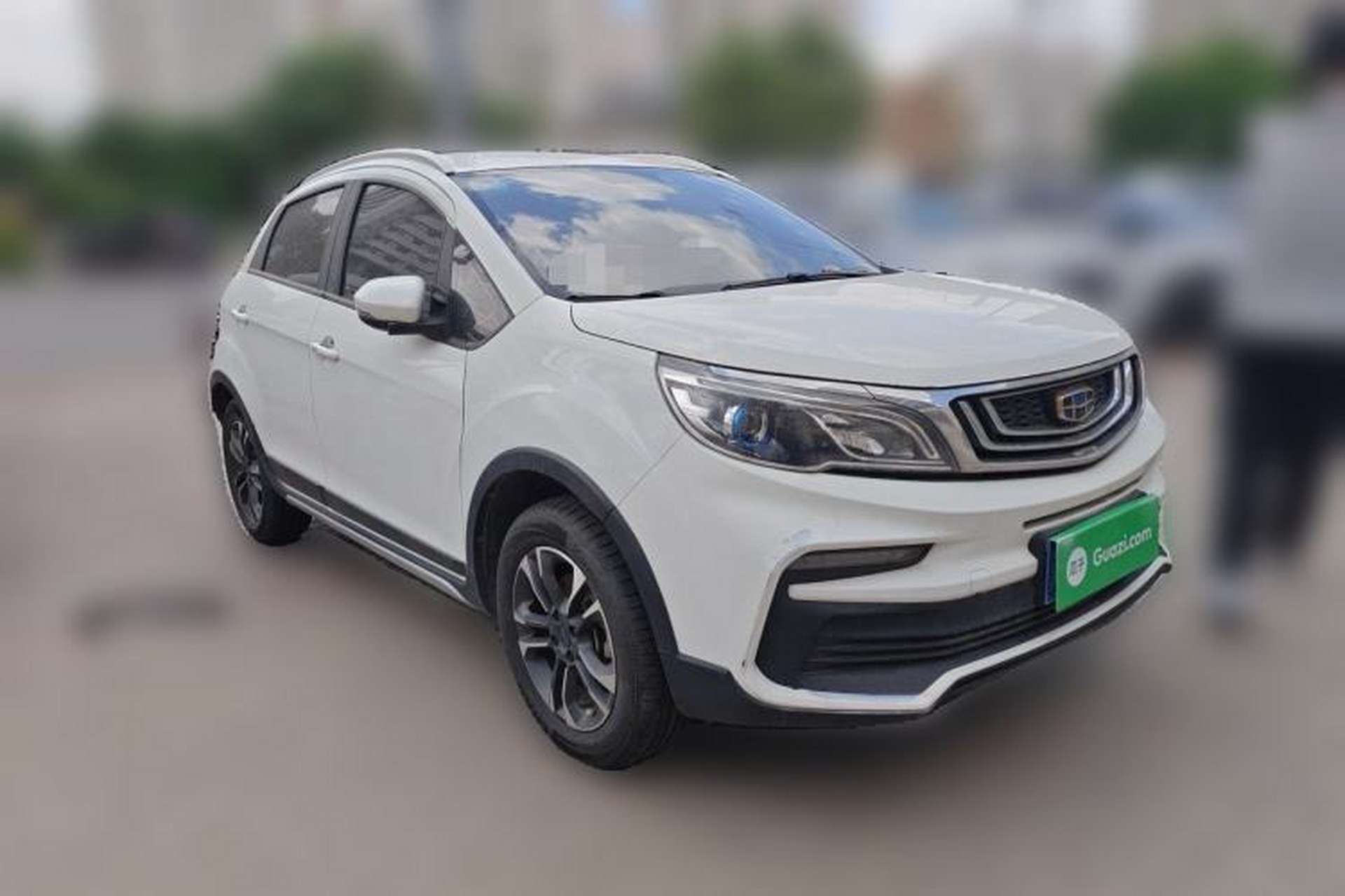 Used Geely Auto Vision X3 2019 Upgraded Model 1.5L Manual Elite Version Front Right 45 Deg