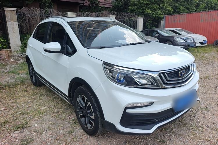 Used Geely Auto Vision X3 2019 Upgraded Model 1.5L Manual Luxury Version Front Right 45 Deg