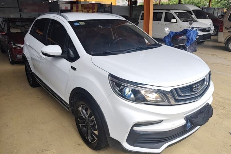 Used Geely Auto Vision X3 2019 Upgraded Model 1.5L CVT Elite Version Front Right 45 Deg