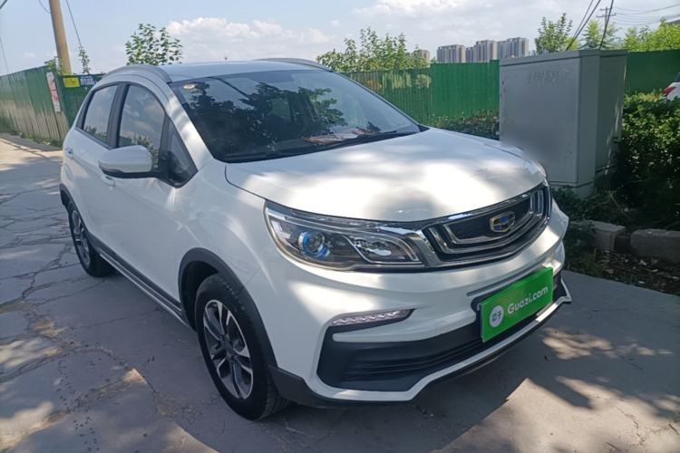 Used Geely Auto Vision X3 2019 Upgraded Model 1.5L Manual Elite Version Front Right 45 Deg