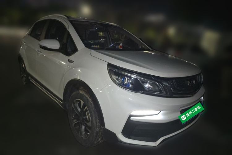 Used Geely Auto Vision X3 2019 Upgraded Model 1.5L Manual Luxury Version Front Right 45 Deg