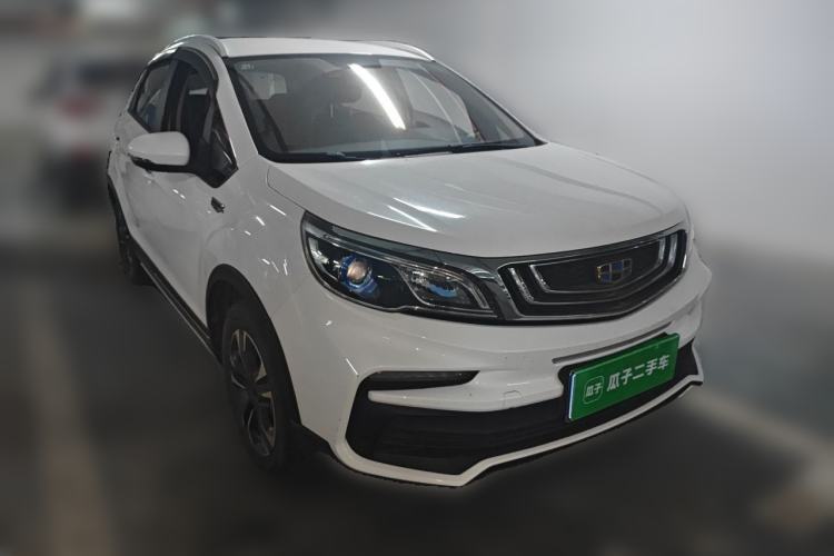 Used Geely Auto Vision X3 2019 Upgraded Model 1.5L CVT Elite Version Front Right 45 Deg