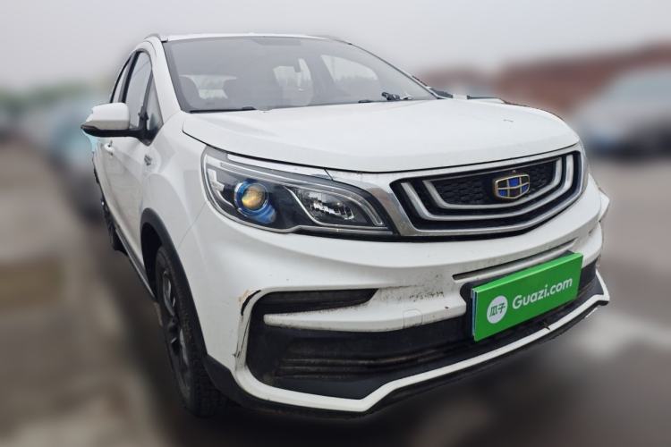Used Geely Auto Vision X3 2019 Upgraded Model 1.5L Manual Elite Version Front Right 45 Deg