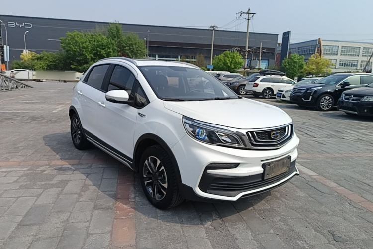 Used Geely Auto Vision X3 2019 Upgraded Model 1.5L Manual Luxury Version Front Right 45 Deg