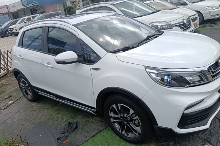 Used Geely Auto Vision X3 2019 Upgraded Model 1.5L CVT Prestige Version Front Right 45 Deg