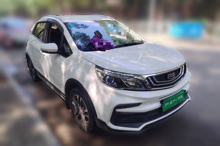 Used Geely Auto Vision X3 2019 Upgraded Model 1.5L Manual Elite Version Front Right 45 Deg