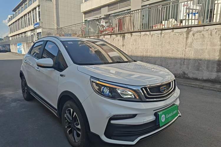 Used Geely Auto Vision X3 2019 Upgraded Model 1.5L Manual Elite Version Front Right 45 Deg