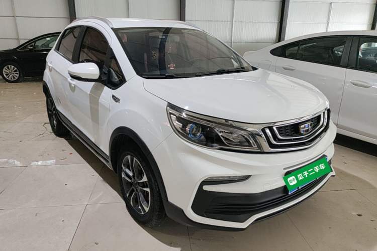 Used Geely Auto Vision X3 2019 Upgraded Model 1.5L CVT Elite Version Front Right 45 Deg