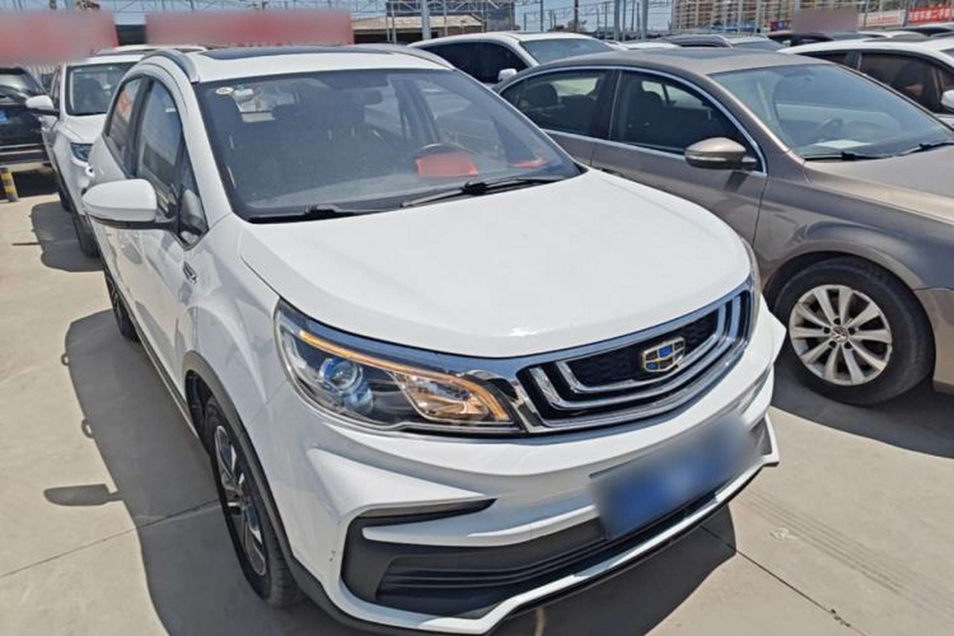 Used Geely Auto Vision X3 2019 Upgraded Model 1.5L Manual Luxury Version Front Right 45 Deg