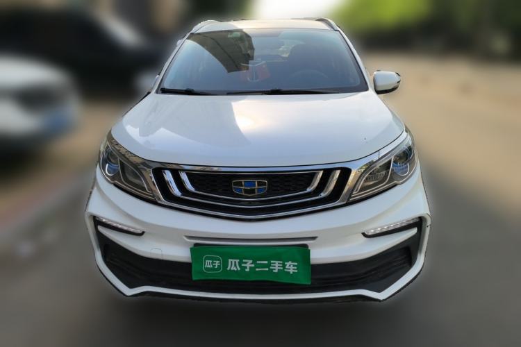 Used Geely Auto Vision X3 2019 Upgraded Model 1.5L Manual Elite Version Front
